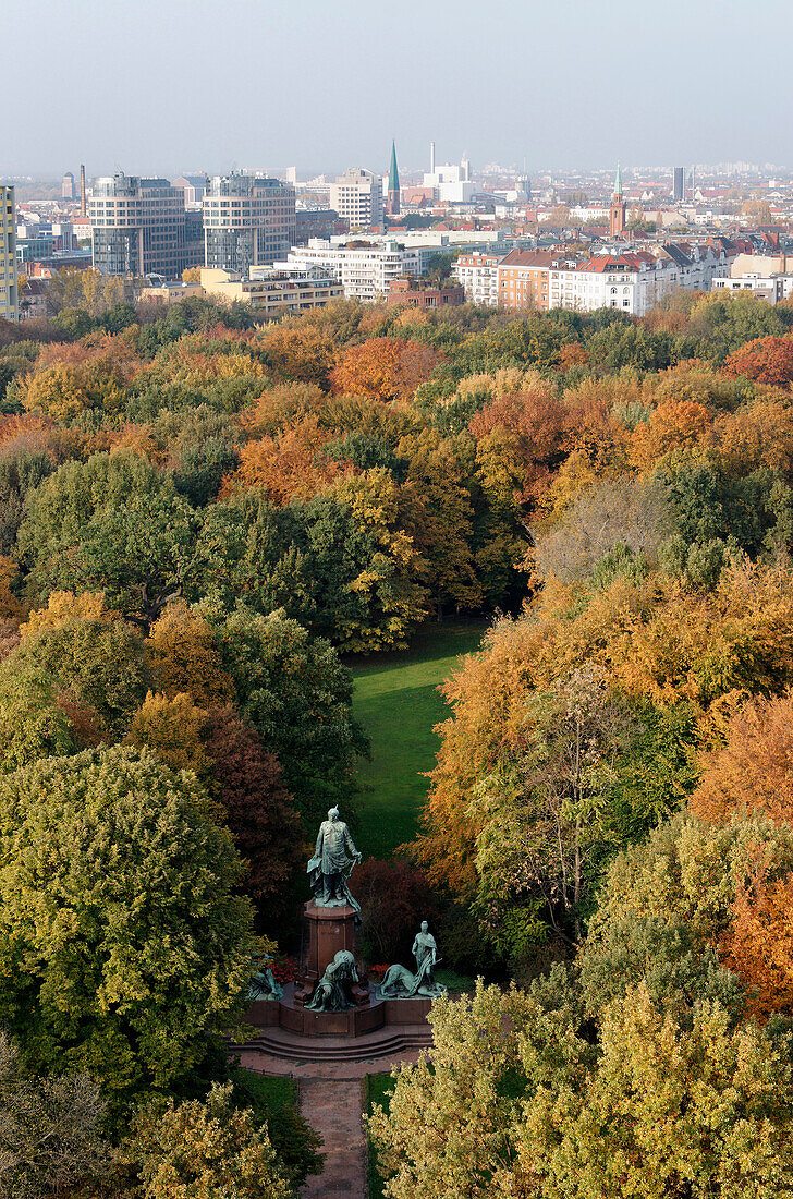 Herbstlicher Tiergarten, Bismarck Denkmal, Berlin Moabit, Berlin Mitte, Berlin, Deutschland, Europa