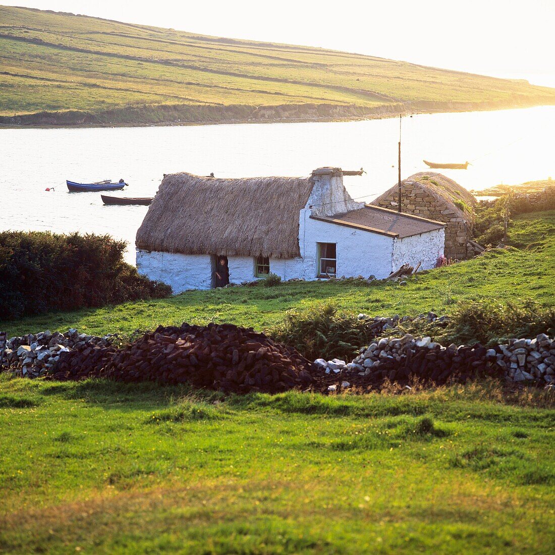 Thatched cottage, Clifden bay, Connemara, county Galway, Ireland
