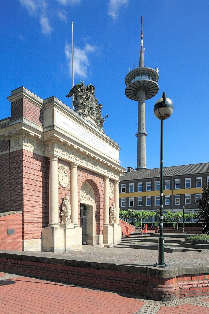 D-Wesel, Rhine, Lower Rhine, North Rhine-Westphalia, NRW, Berliner-Tor-Platz, Berlin Town Gate, part of the former town fortification, baroque, behind the telecommunication tower Langer Heinrich