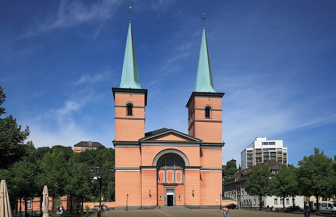 Germany, Wuppertal, Wupper, Bergisches Land, North Rhine-Westphalia, NRW, D-Wuppertal-Elberfeld, Luisen Quarter, Laurentius Square, church Saint Laurentius, catholic church, classicism