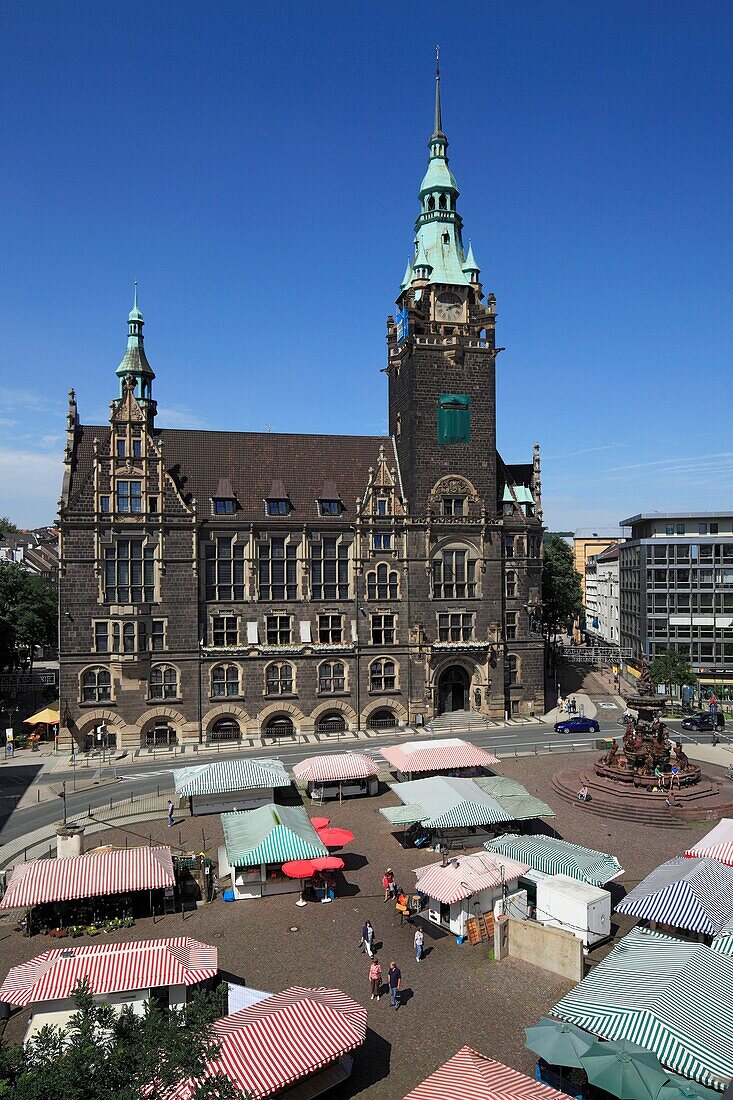 Germany, Wuppertal, Wupper, Bergisches Land, North Rhine-Westphalia, NRW, D-Wuppertal-Elberfeld, city hall at the New Market Place, administration building, neo-Gothic style, eclecticism, weekly market, booths