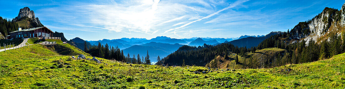 Aussicht von der Kampenwand nach Südosten, Chiemgau, Oberbayern, Bayern, Deutschland