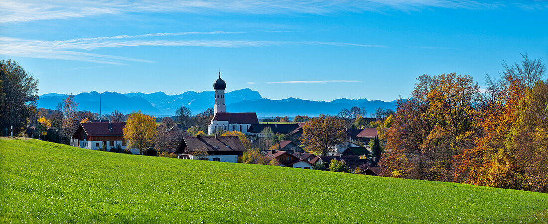 View to Muensing with Zugspitze in background, lake Starnberg, Upper Bavaria, Germany