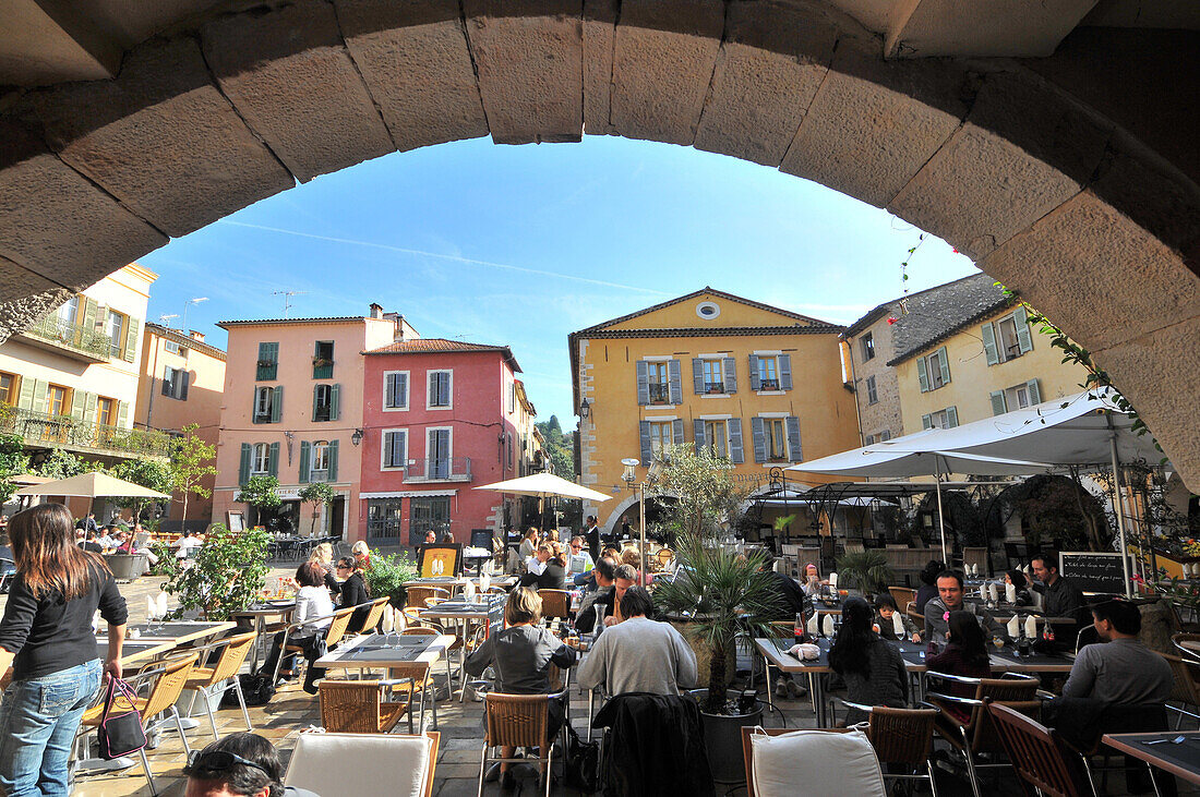 Cafes and restaurants at the marketplace in Valbonne, Cote d'Azur, South France, Europe