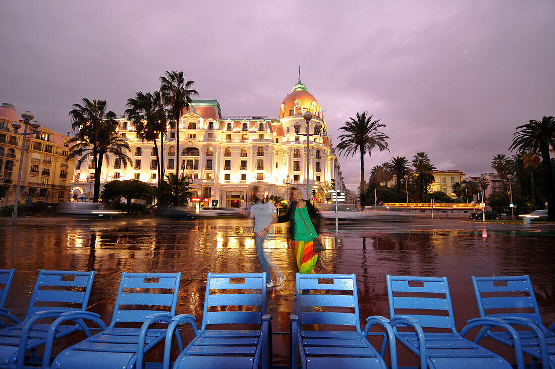 Promenade des Anglais vor dem Hotel Negresco am Abend, Nizza, Côte d'Azur, Süd Frankreich, Europa