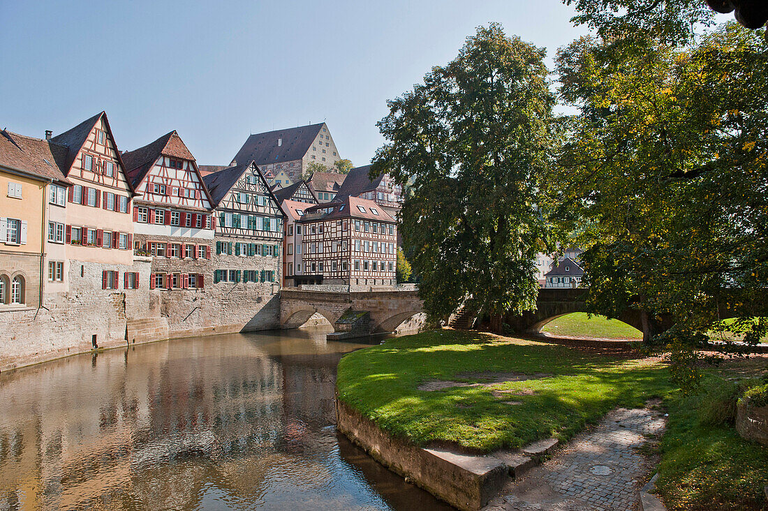 Altstadt, Schwäbisch Hall, Fachwerkhäuser am Fluß Kocher, Baden-Württemberg, Deutschland