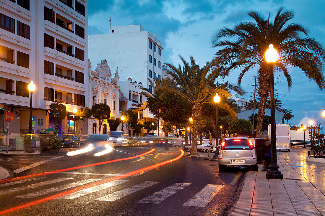 Illuminated seaside promenade in the evening, Arrecife, Lanzarote, Canary Islands, Spain, Europe