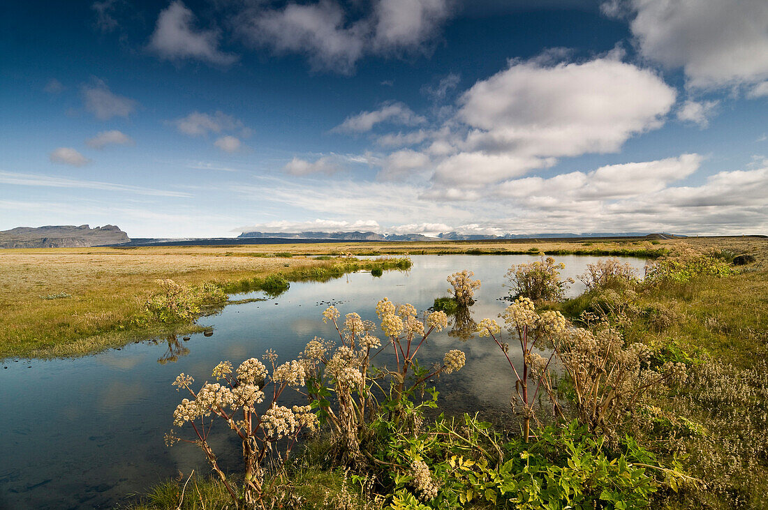 Spiegelung von Wolken, Skaftafell Nationalpark, Island, Skandinavien