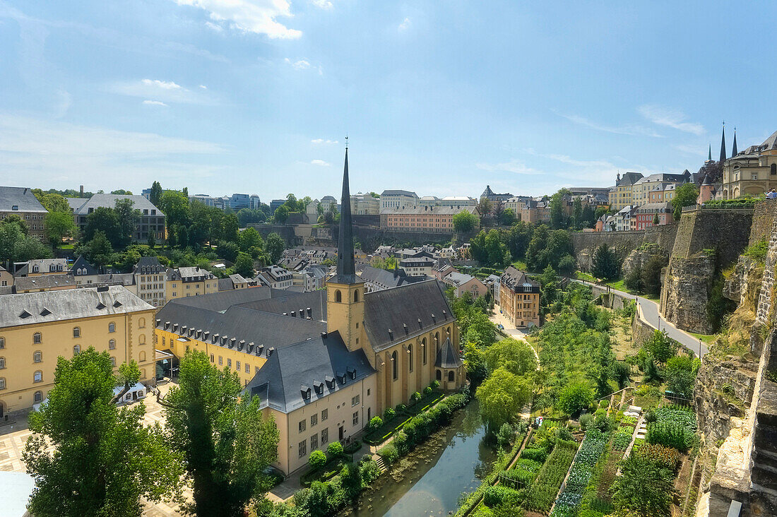 Abtei Neumünster mit Alzettetal, Luxemburg, Luxemburg, Europa