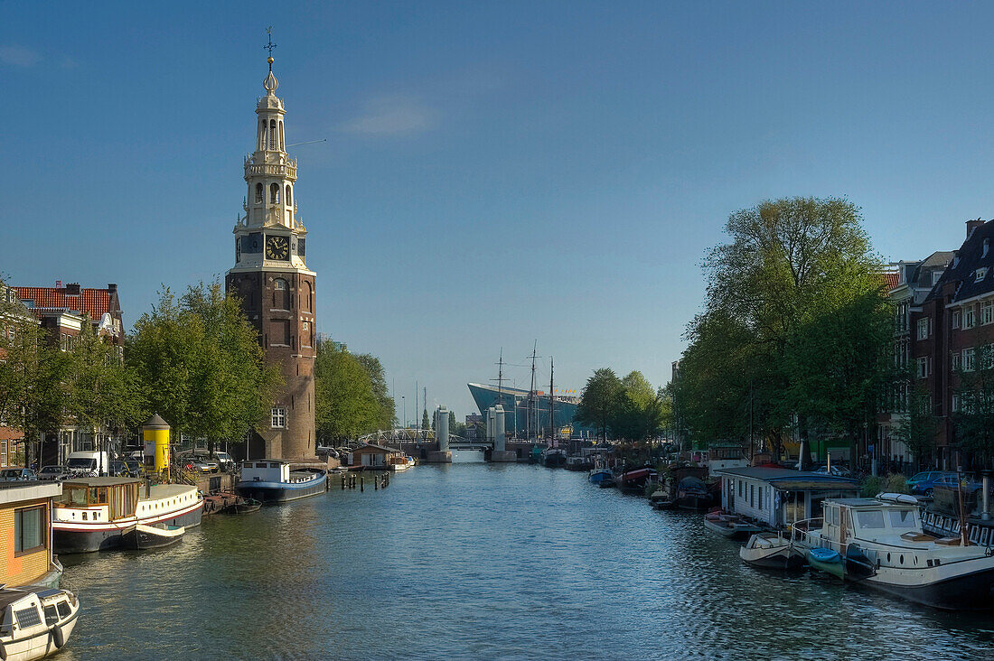 Montelbaanstoren mit Oude Schans, Amsterdam, Nordholland, Niederlande