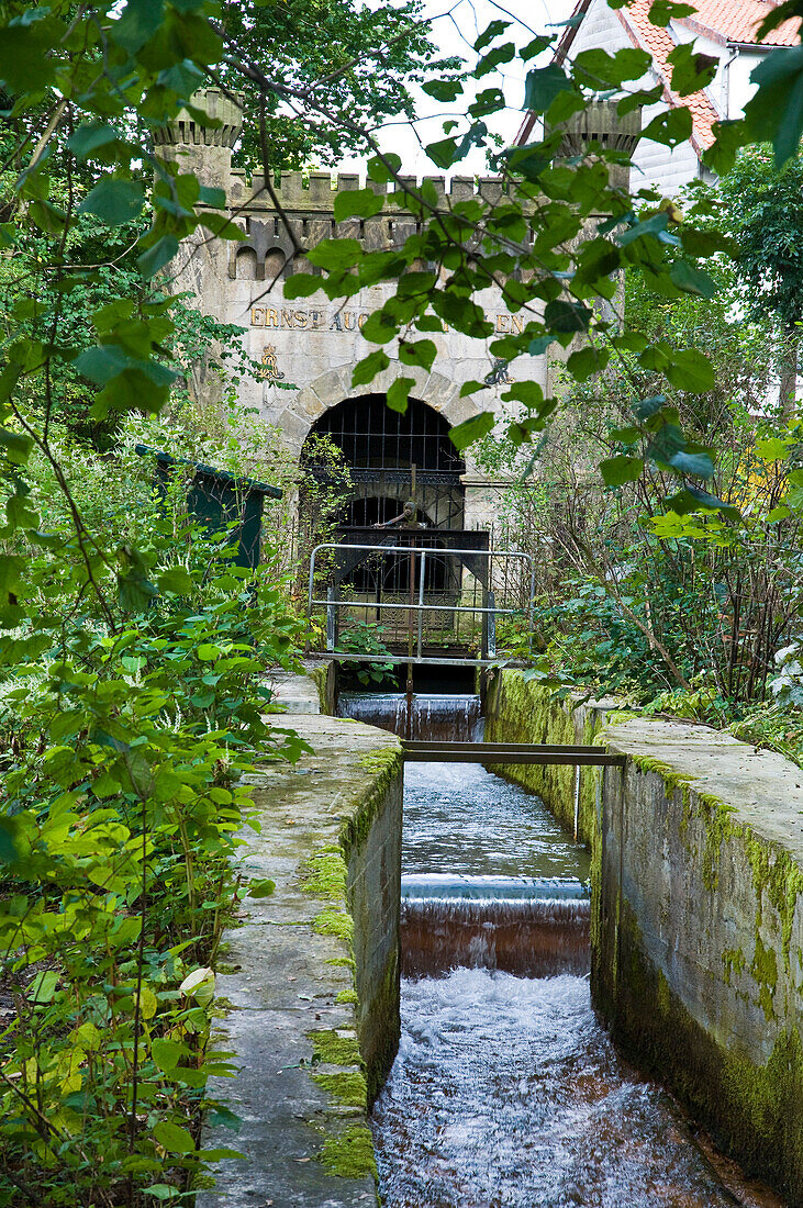 Portalbau des Mundloches in Gittelde, Ernst-August-Stollen, UNESCO Weltkulturerbe Oberharzer Wasserwirtschaft, Harz, Niedersachsen, Deutschland