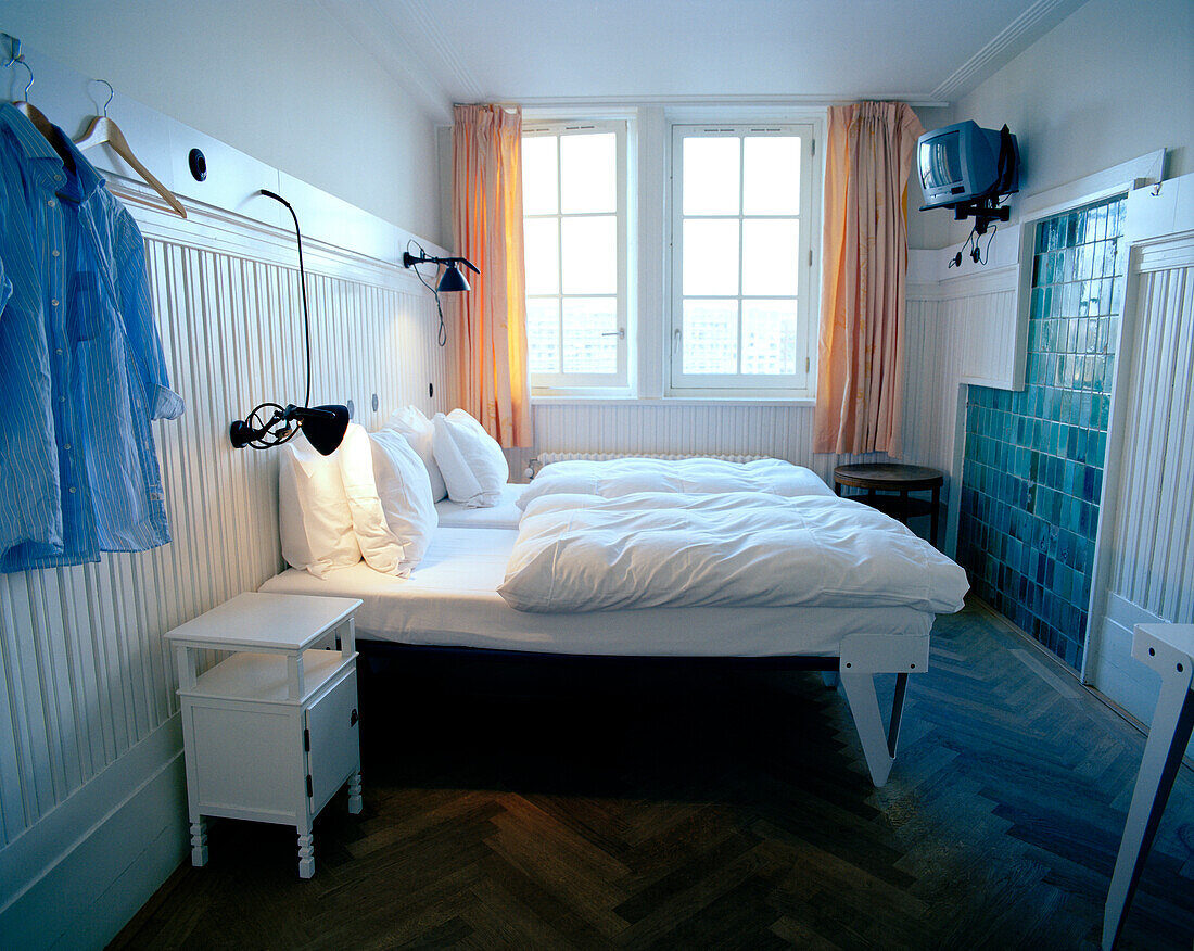 Doppelzimmer im Lloyd Hotel, Oostelijke Handelskade, Zeeburg, Amsterdam, Niederlande