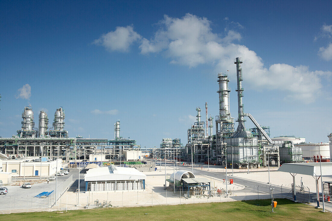 Refinery, Ras Laffan Industrial City, Qatar