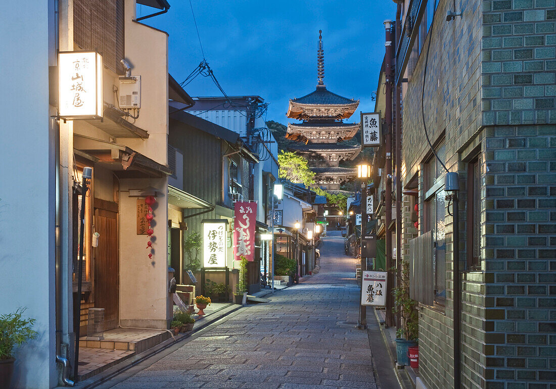 Yasaka Pagoda, Kyoto, Japan