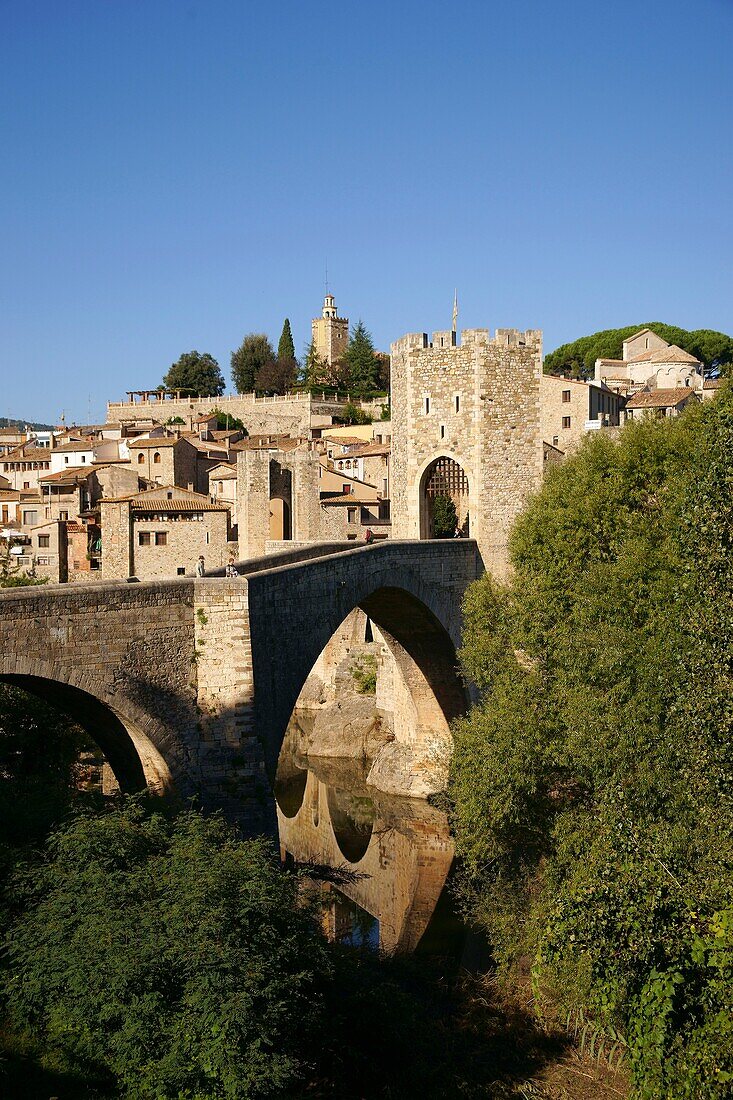 Fortified bridge, XI-XIII century Besalu Garrotxa Girona Catalunya Spain