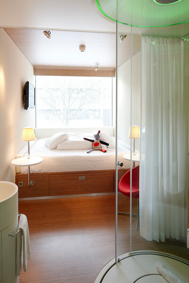 Room with rain shower, Citizen M Hotel, Amsterdam, Netherlands