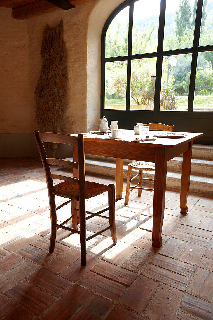 Breakfast room with set table, Agriturismo and vineyard Ca' Orologio, Venetia, Italy
