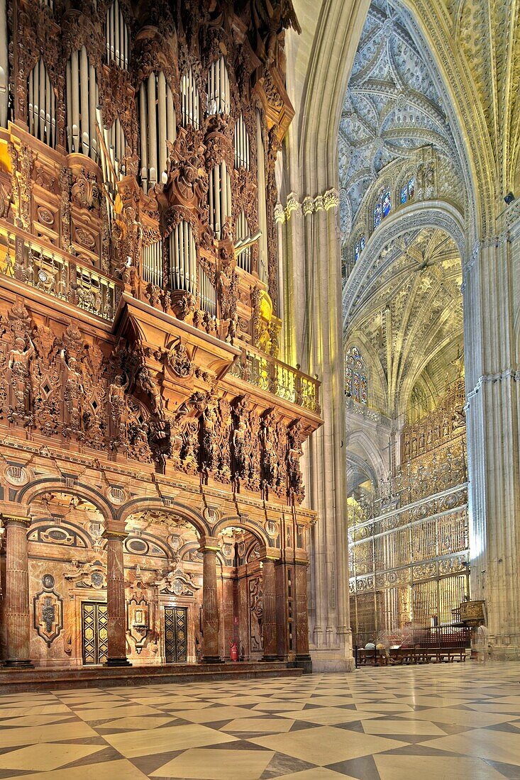 Organ of Santa Maria de la Sede Cathedral, Seville, Spain