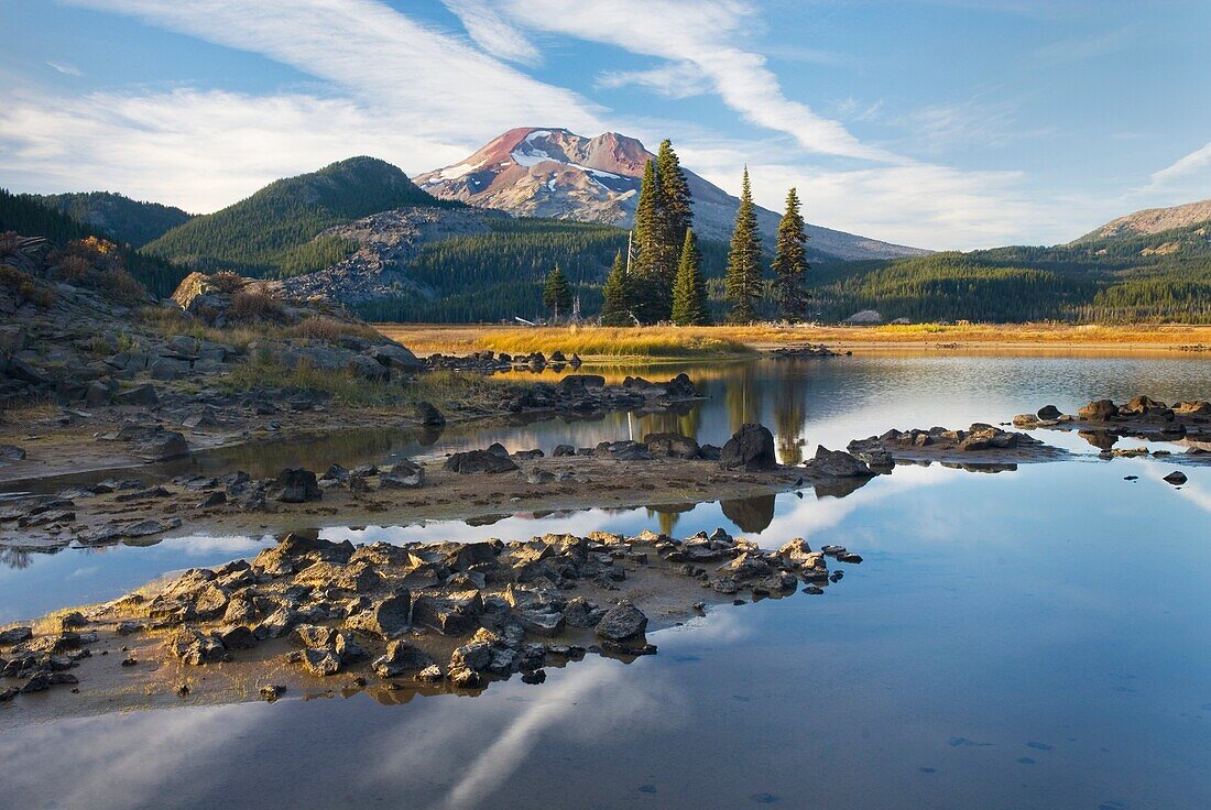 Sparks Lake and South Sister volcano, Willamette National Forest Oregon