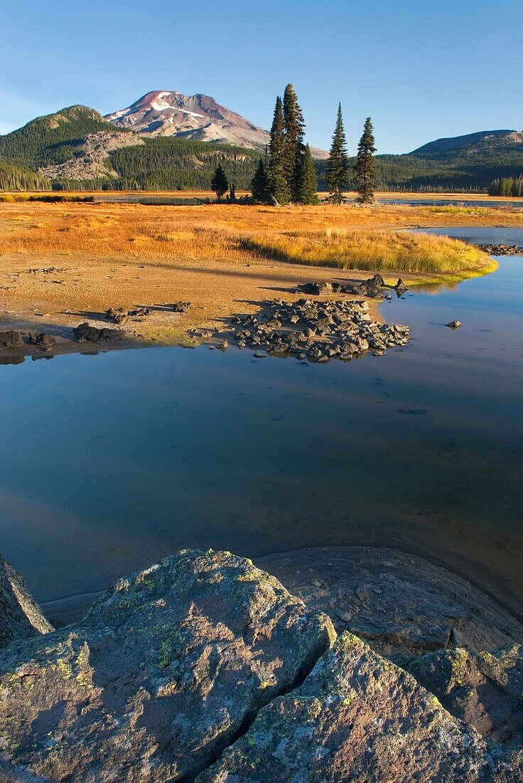 Sparks Lake and South Sister volcano, Willamette National Forest Oregon