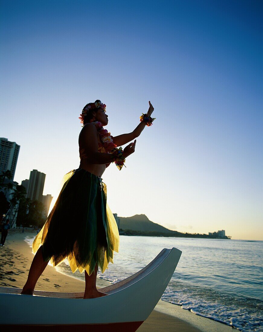 beach, boat, calm, dawn, gesture, gesturing, Hawaii. America, Beach, Boat, Calm, Dawn, Gesture, Gesturing, Hawaii, Hawaiian, Holiday, Honolulu, Inspiration, Inspirational, Landmark