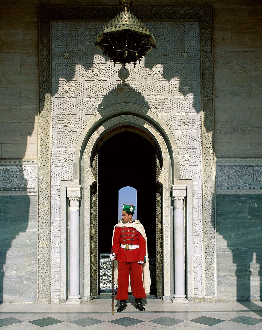 aged, arch, columns, guard, marble, mausoleum, midd. Aged, Arch, Columns, Guard, Holiday, Landmark, Marble, Mausoleum, Middle, Mohammed, Monument, Morocco, Africa, Africa, Occupatio