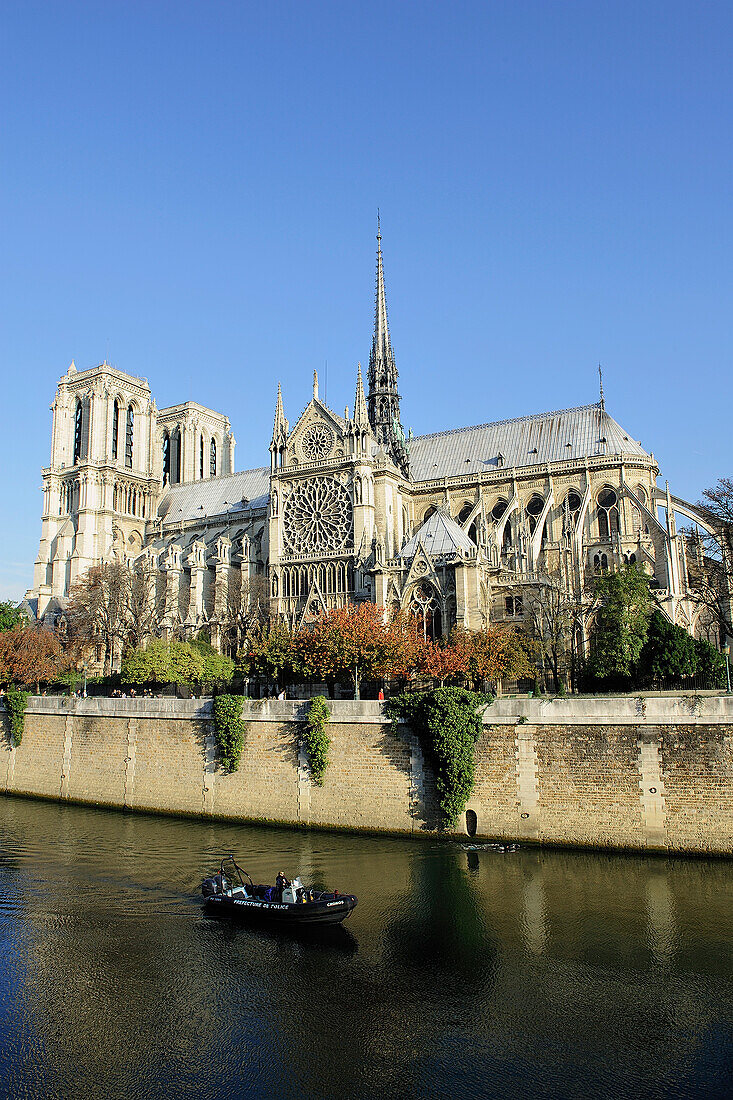 'France, Ile-de-France, Paris, 4th, Bank of the Seine, Cathedral: ''Notre-Dame'''