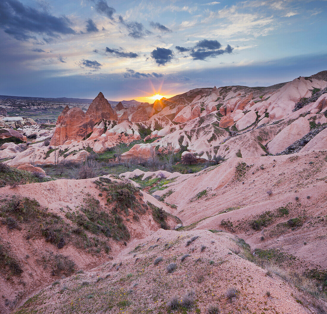 Tuffstein Erosion beim Sonnenuntergang, Kappadokien, UNESCO Weltnaturerbe, Anatolien, Türkei