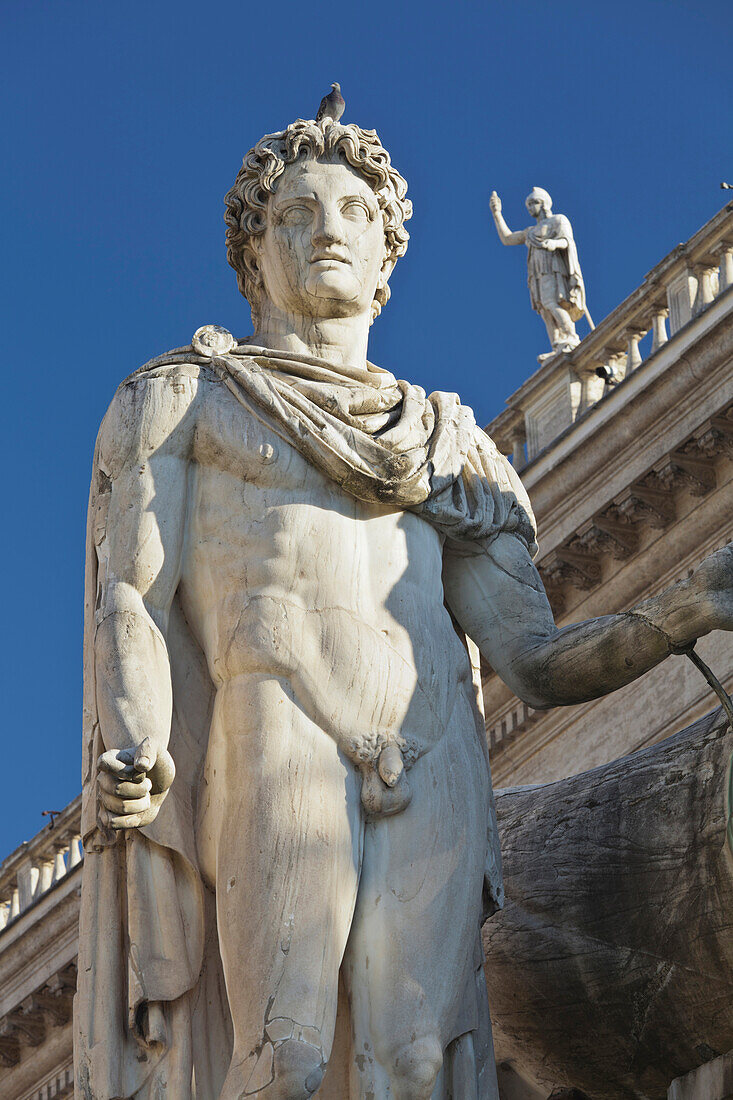 Statue beim Kapitol, Piazza dei Campidoglio, Rom, Lazio, Italien