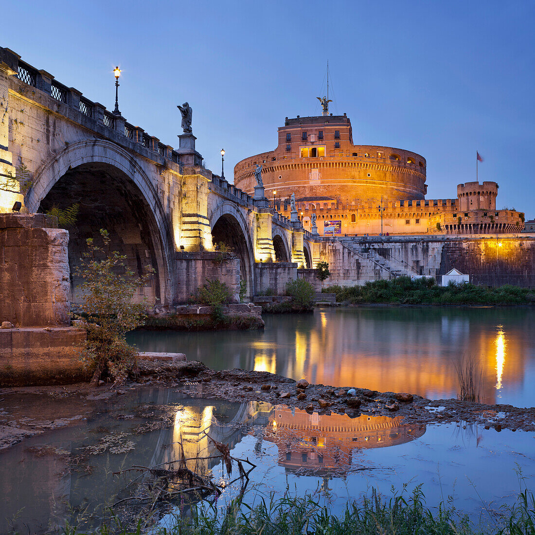 Castel Sant'Angelo, Mausoleum of Hadrian with Ponte Sant'Angelo, Bridge of Hadrian, Tiber, Rome, Lazio, Italy