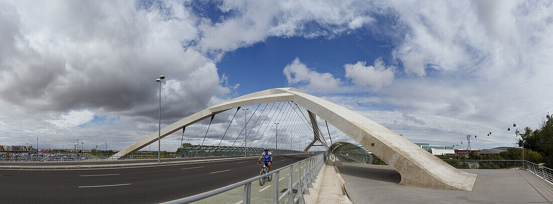 Puente del Tercer Milenio under clouded sky, Third Millenium Bridge, Zaragoza, Saragossa, province of Zaragoza, Aragon, Northern Spain, Spain, Europe