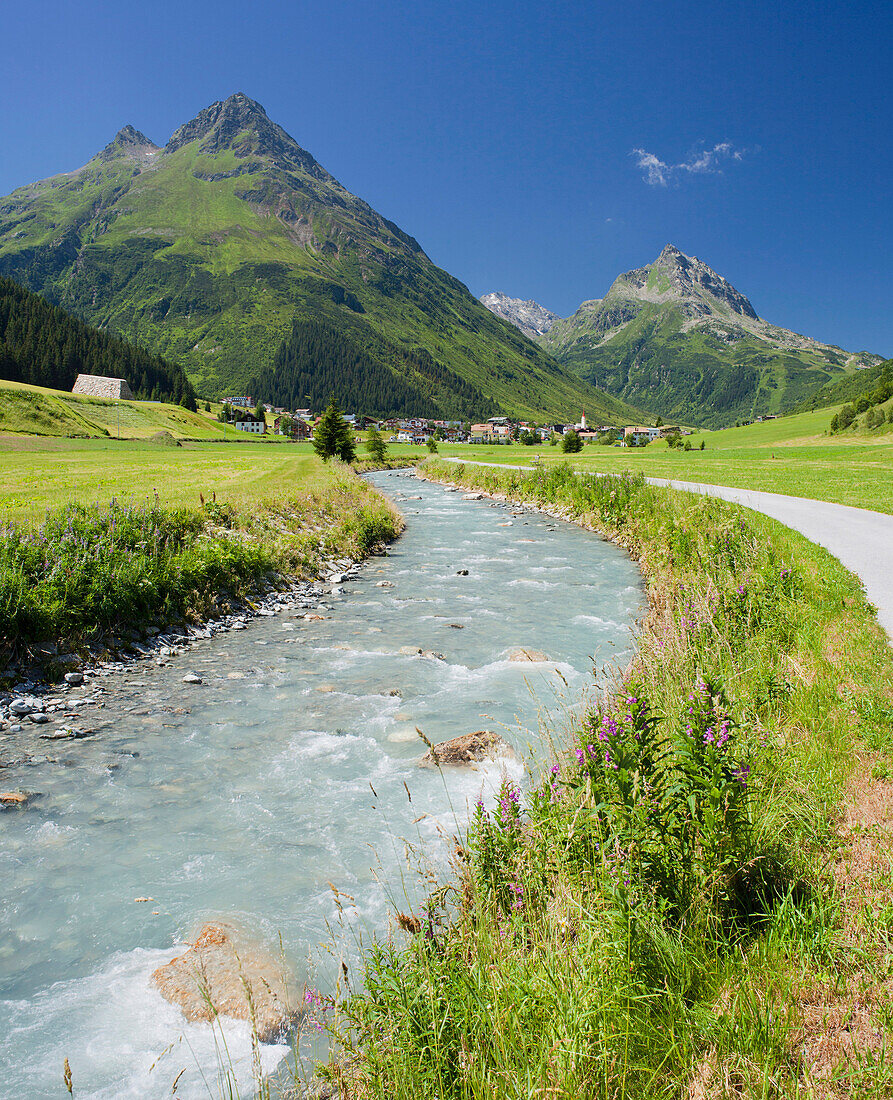 Der Fluss Trisanna im Paznauntal, Galtür, Hochnörderer, Ballunspitz, Tirol, Österreich, Europa