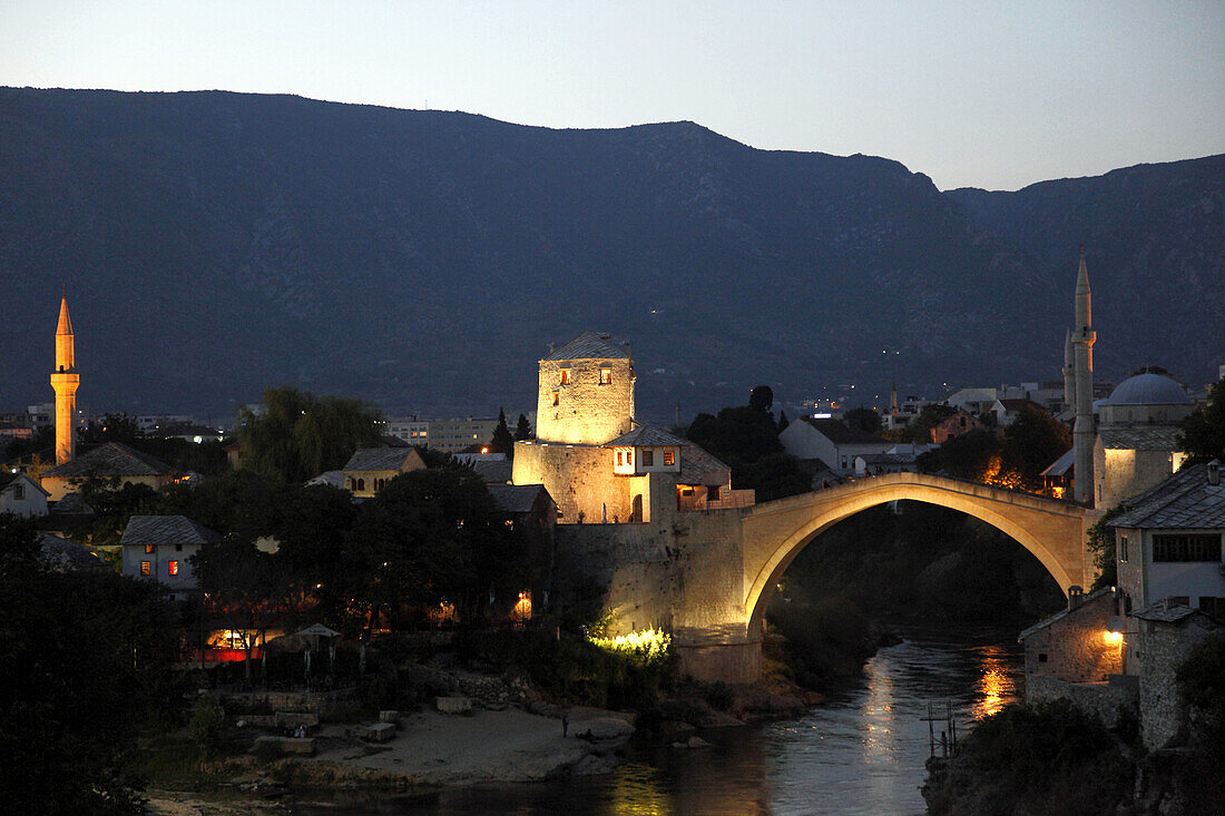 Bosnia and Herzegovina, Mostar, Old Bridge, Neretva River