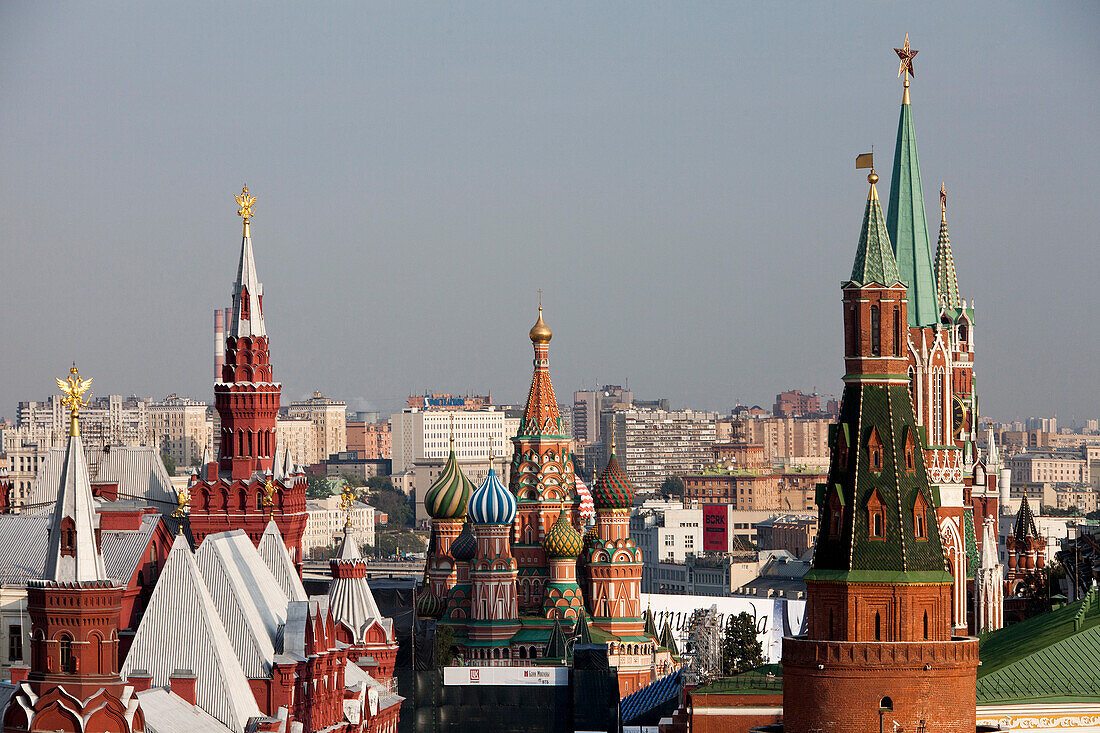 Rusia, Moscow City, The Kremlin, San Basil«s Church and History Museum Skyline