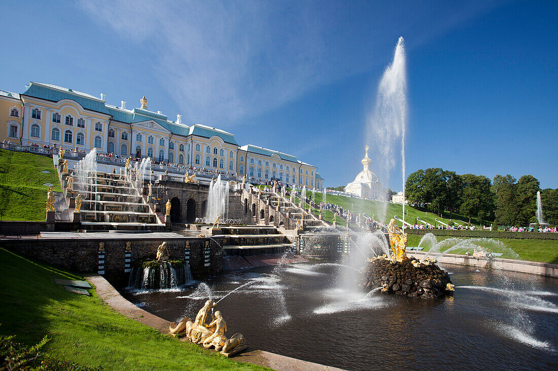 Rusia, San Petersburg City, Peterhof Palace (Summer Palace) W.H., Garden, Fountains