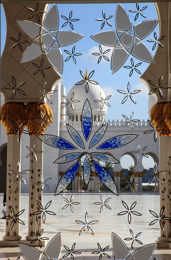 United Arab Emirates, Abu Dhabi, Sheikh Zayed bin Sultan al-Nahyan Mosque, interior