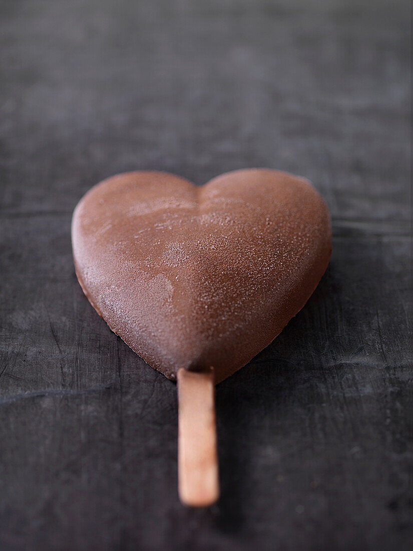 Heart_shaped ice cream bar. Ice lolly heart