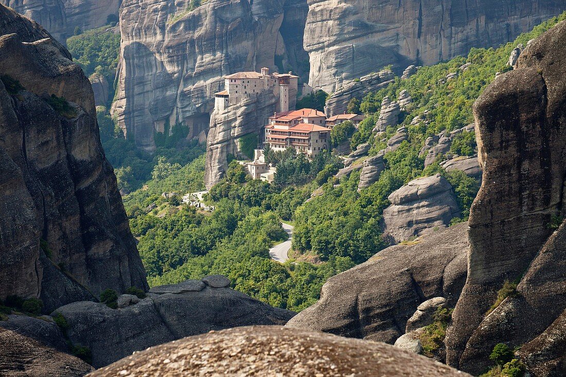 The Metéora complex of Eastern Orthodox monasteries, UNESCO World Heritage in the Plain of Thessaly, Greece