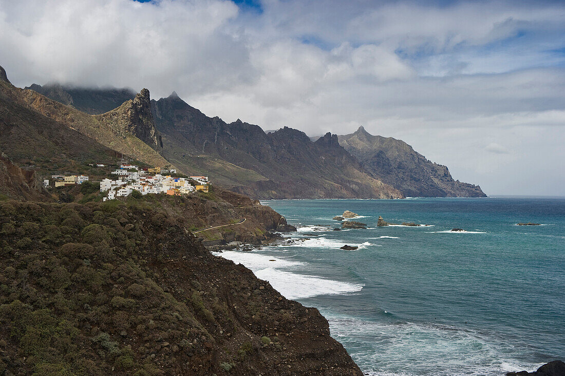 Das Dorf Taganana im Anaga Gebirge, Teneriffa, Kanarische Inseln, Spanien, Europa