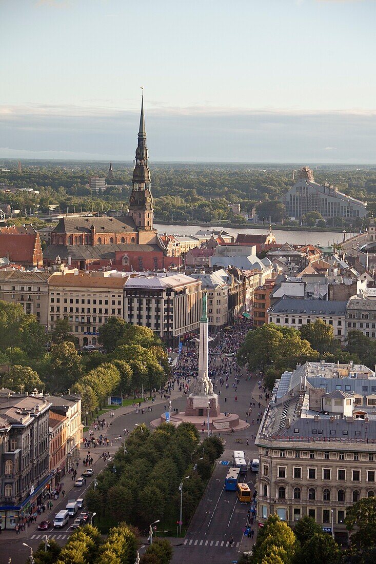 Letona latvia, Riga City Freedom Monument Square and San Peter´s Church, UNESCO.