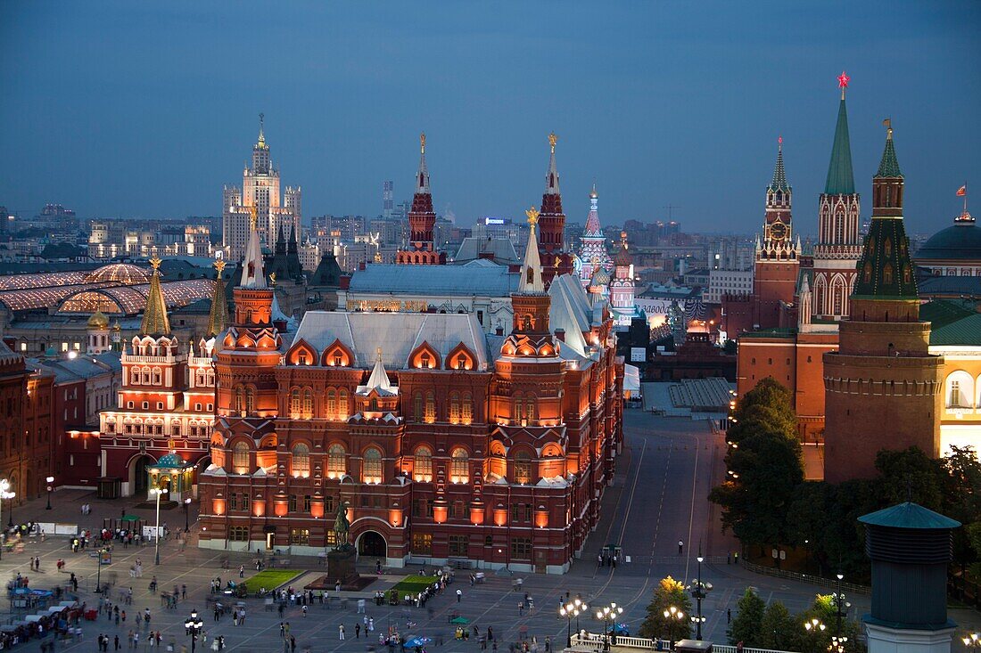 Rusia , Moscow City, The Kremlin, San Basil´s Church and History Museum Skyline