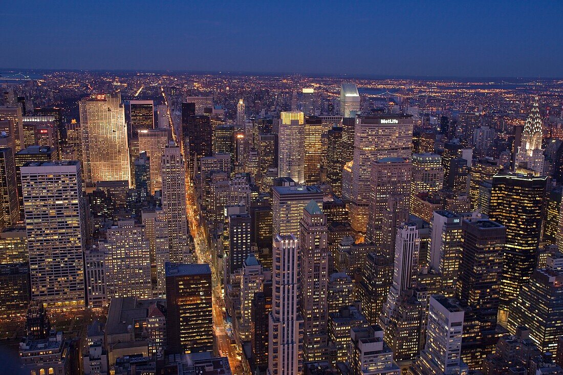 MIDTOWN SKYLINE MANHATTAN NEW YORK CITY USA