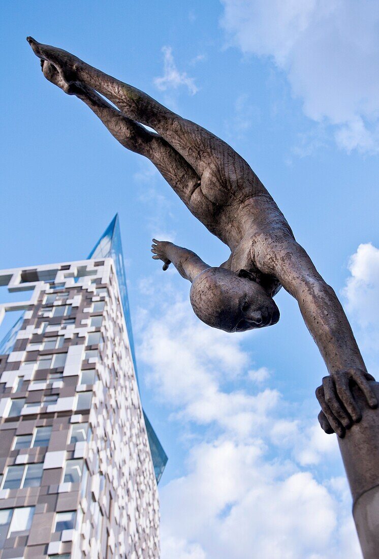 Modern sculpture outside the newly built ´The Cube´ building, in Birmingham, UK