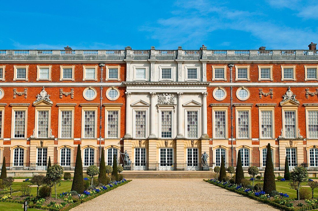 Hampton Court Palace and Privy Garden, East Facade, Surrey, England, UK