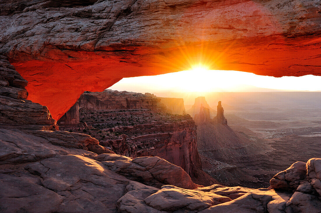 Sunrise at Mesa Arch, Island in the Sky, Canyonlands National Park, Moab, Utah, Southwest, USA, America