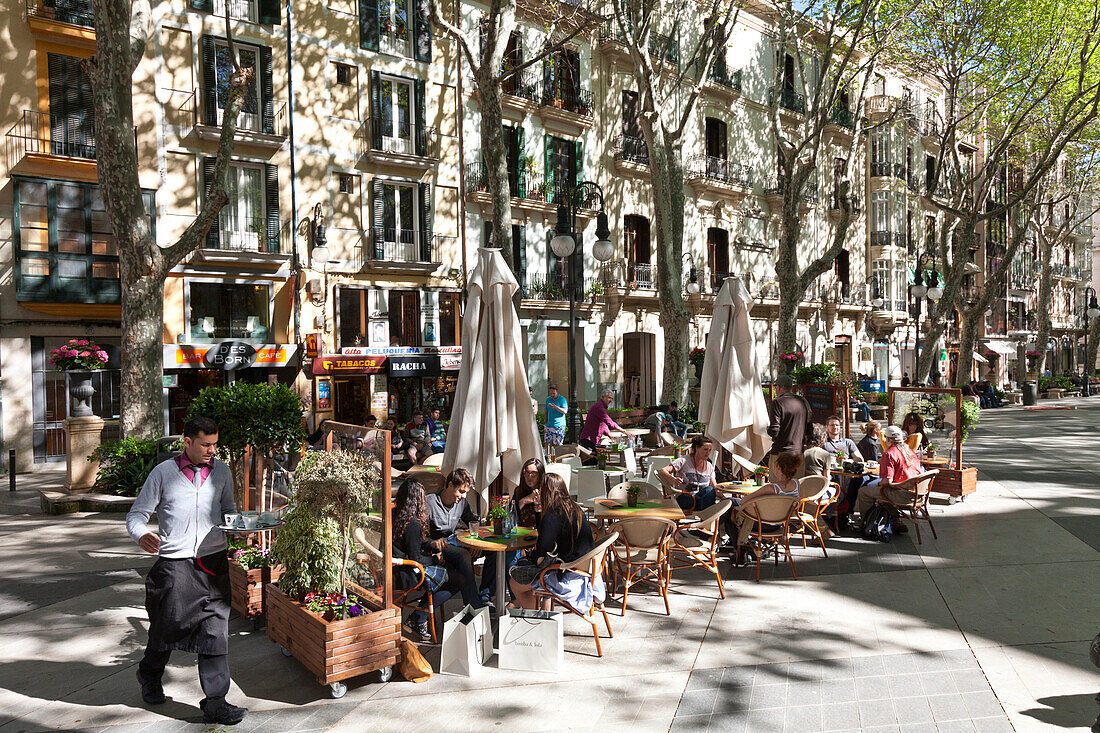 Street cafe, Passeig des Born, Einkaufsstraße, Palma de Mallorca, Mallorca, Spanien