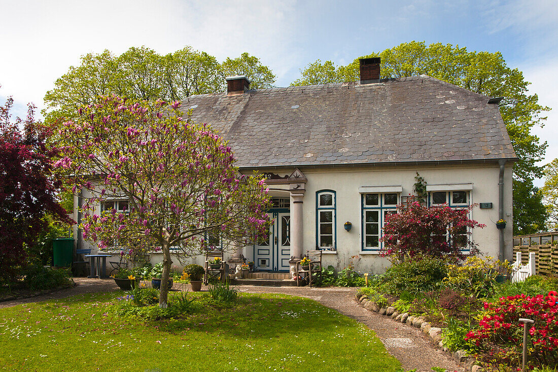 Eingang zu einem Haus mit Garten, Ostsee, Schleswig-Holstein, Deutschland, Europa