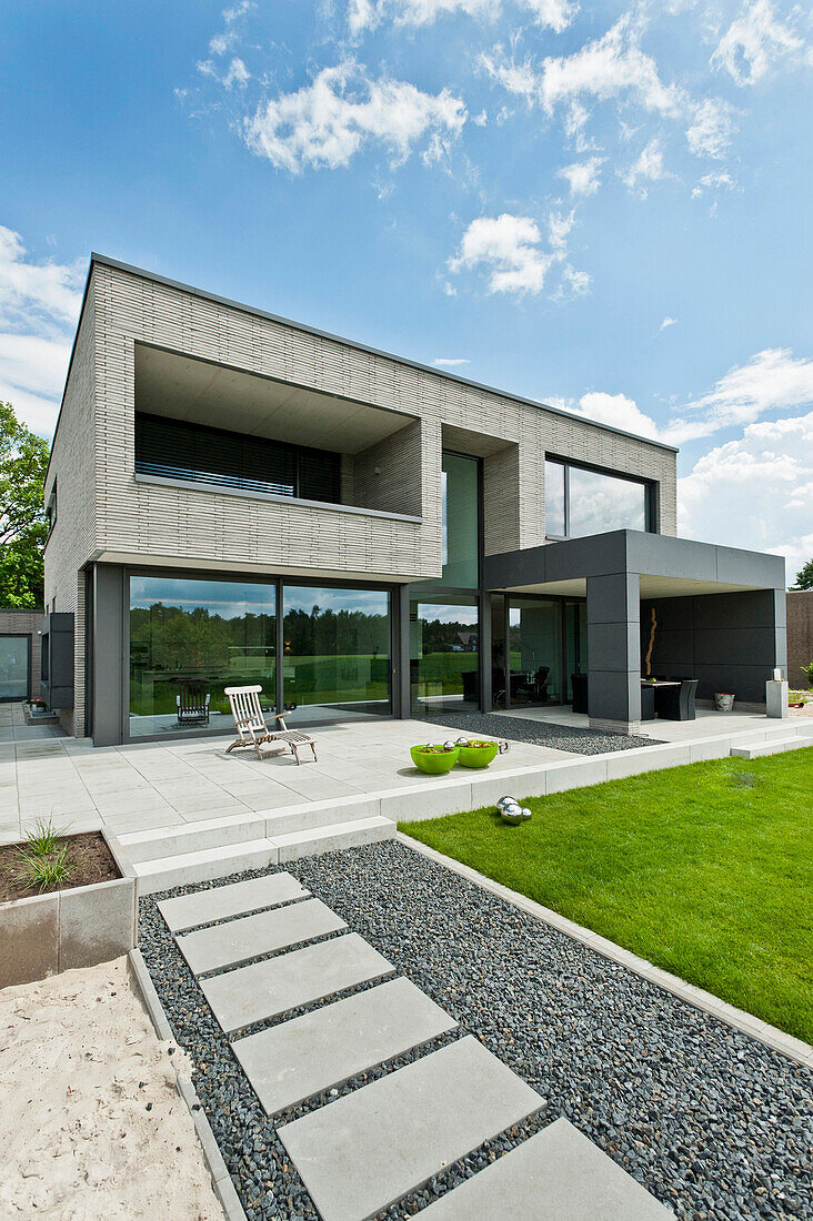 One-family house with roofed terrace, Neuenkirchen, North Rhine-Westphalia, Germany