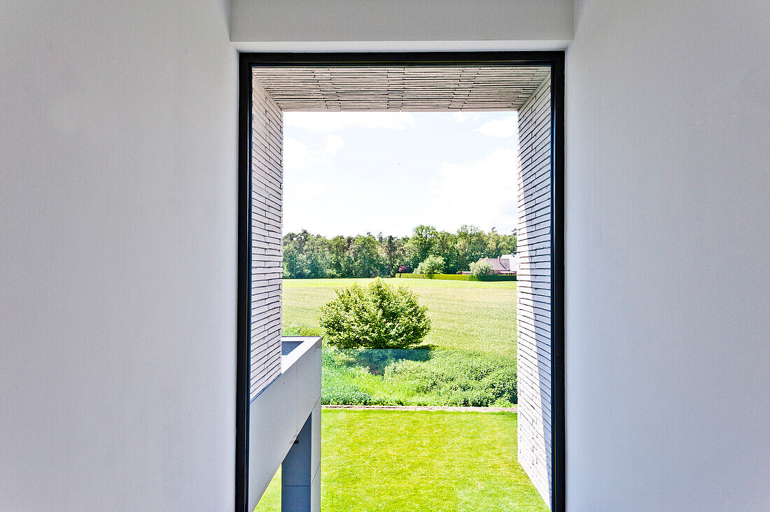 Blick in einen Garten, Neuenkirchen, Nordrhein-Westfalen, Deutschland