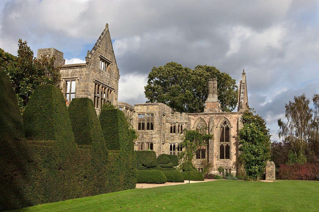 U.K,Sussex,Nymans Gardens and Manor,the ruins
